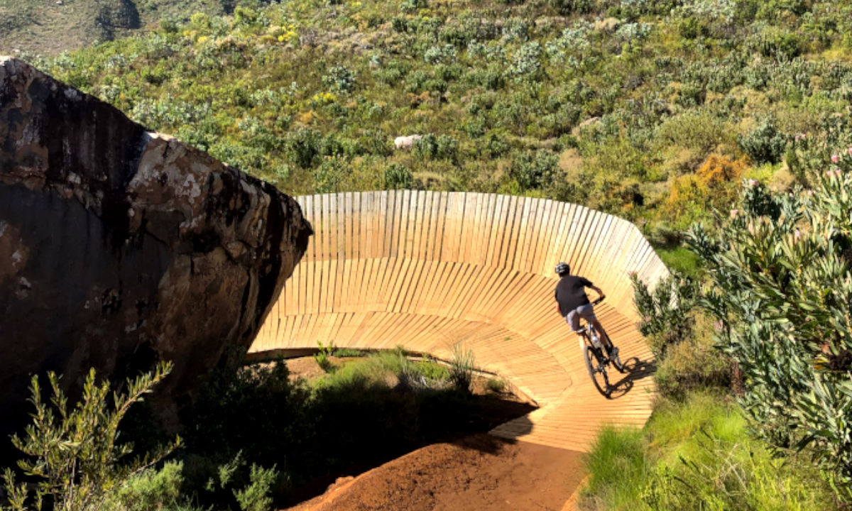 Rennvelo fahren Kapstadt Stellenbosch Paul Cluver Weingut Aussicht 
