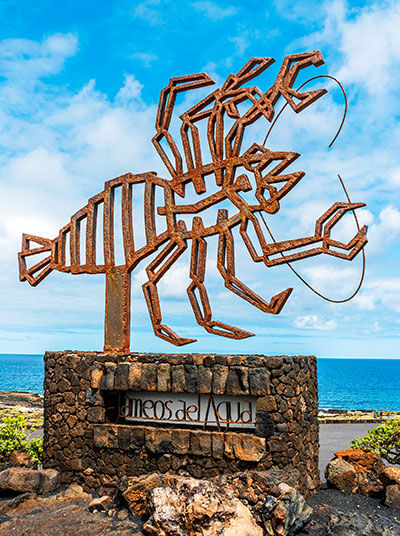 Krebsskulptur in Los Jameos del Agua