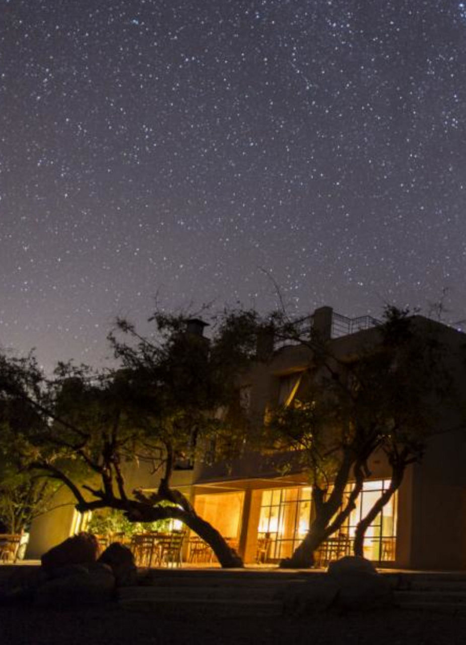 Ecolodge by night