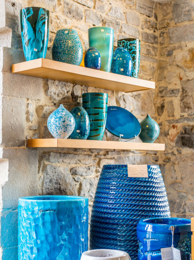 Poterie Goicoechea offers ceramics produced with traditional techniques