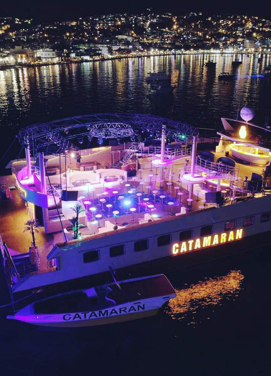 Catamaran Club