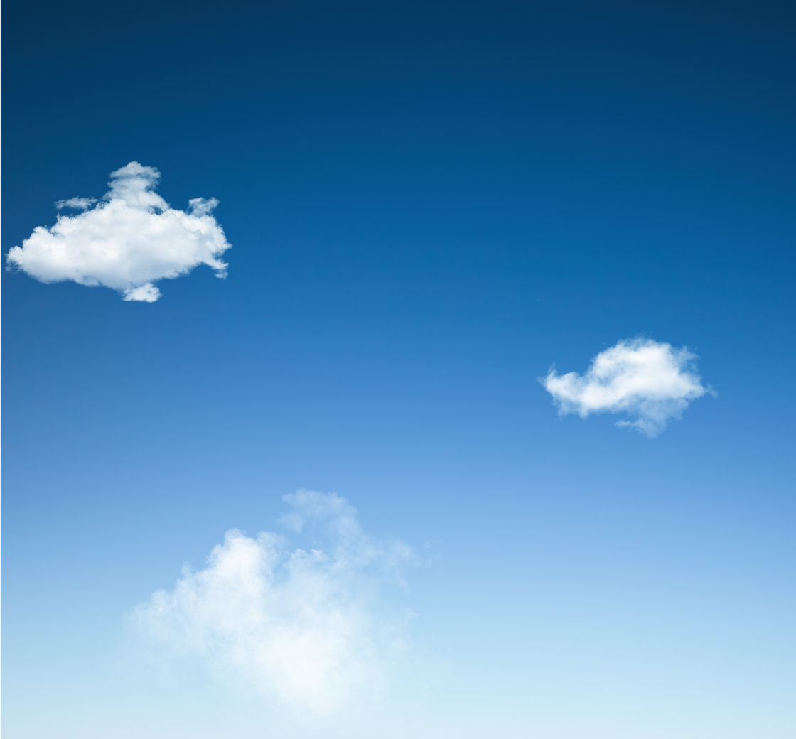 Ciel avec nuages blancs