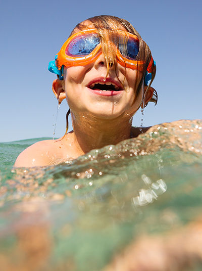 Badendes Kind, Plage de Calvi 