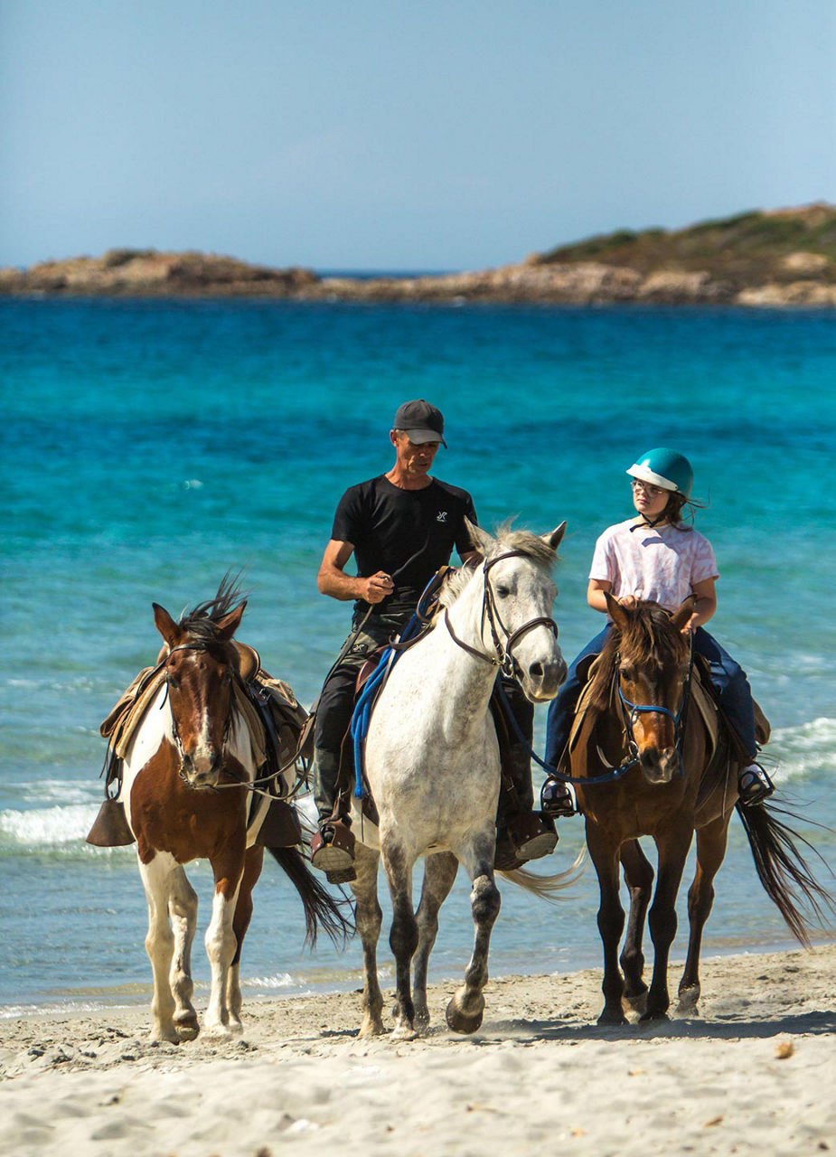 Cavaliers sur la plage, plage de l’Ostriconi