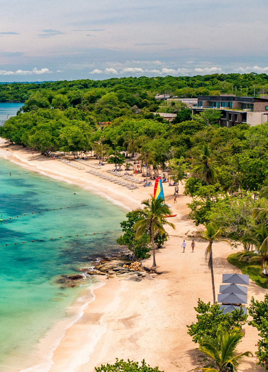 Hotel an beach front