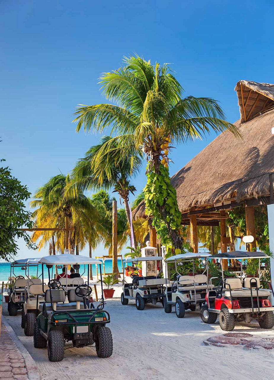 Voiturette de golf sur l’Isla Mujeres