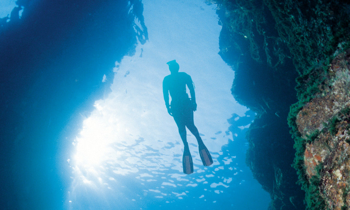 Tunnel diving