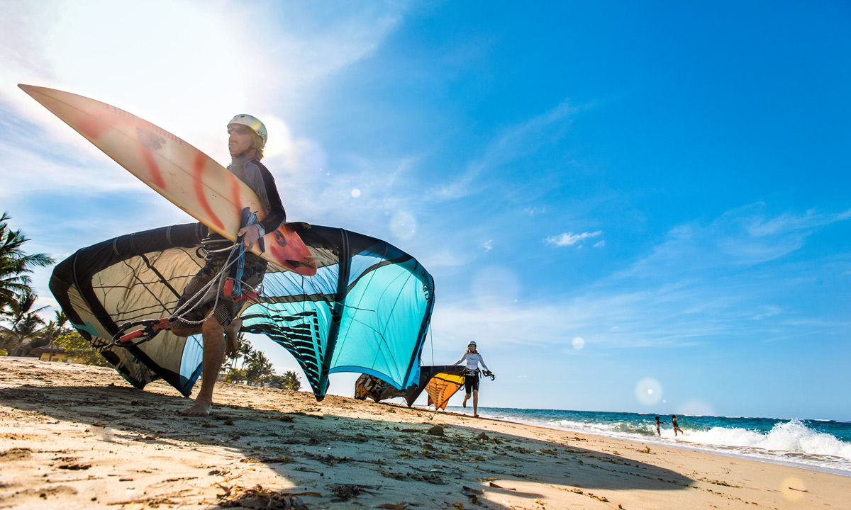 Surfer en République dominicaine