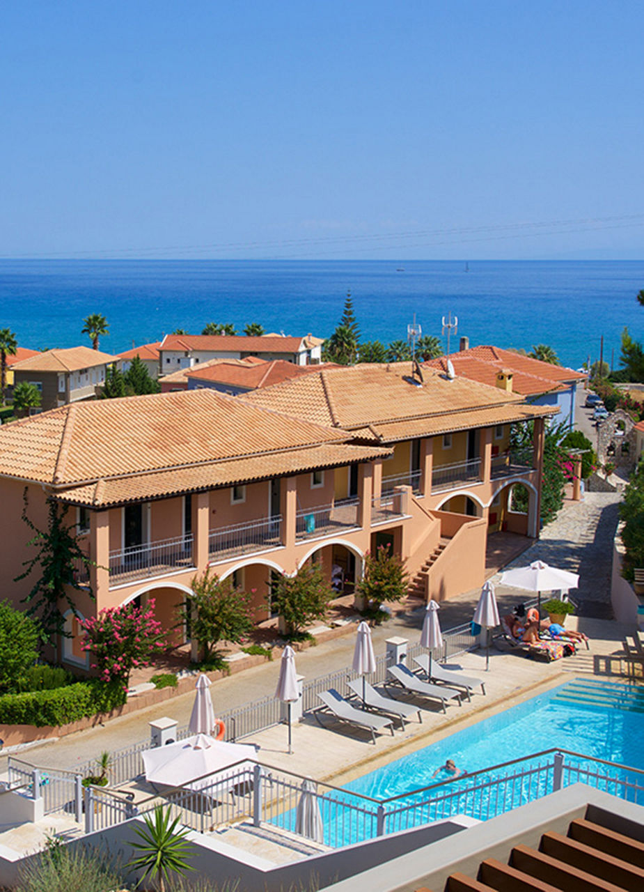 9 Muses Hotel mit Pool