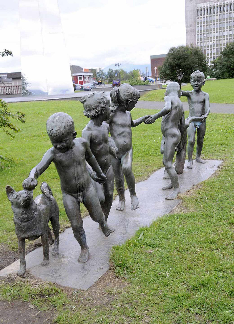 Sculpture of children