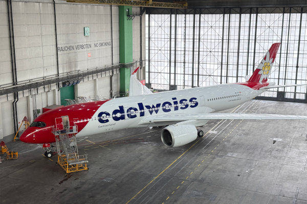 A350 im Hangar