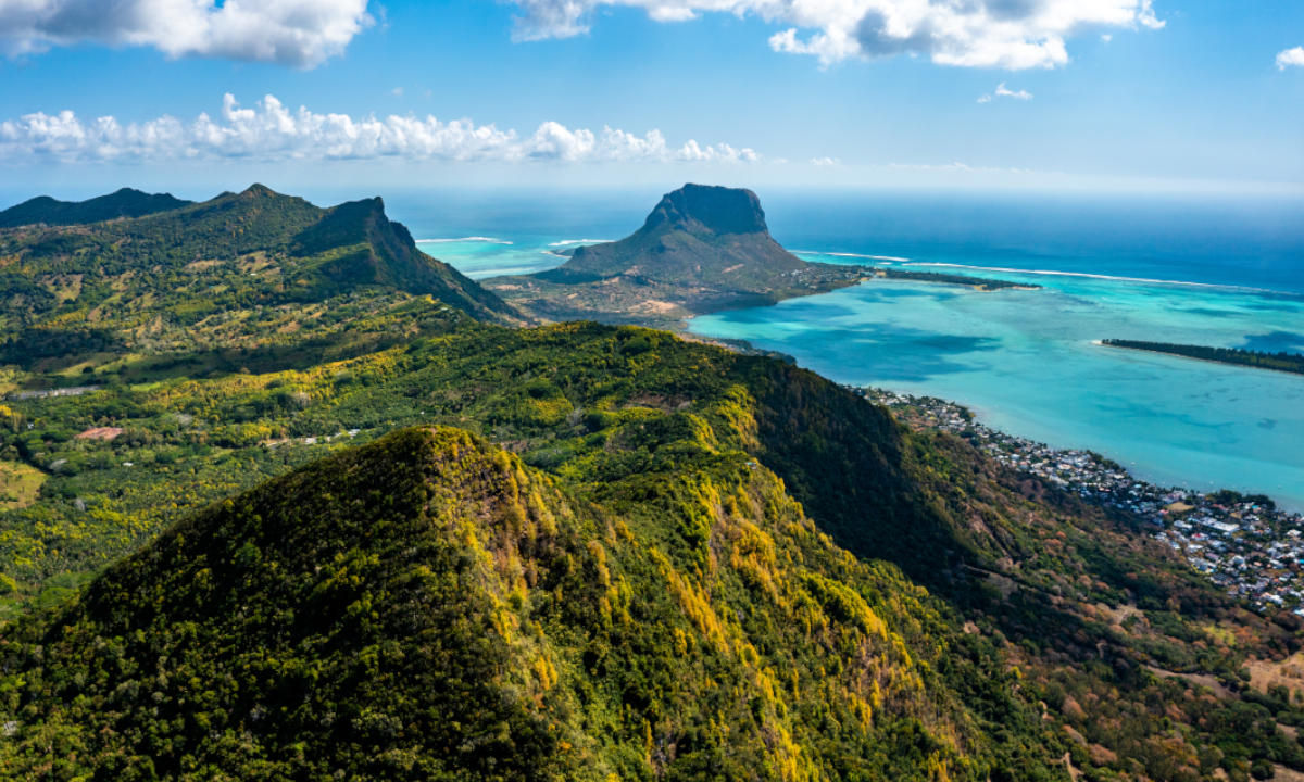Wandern Mauritius Le Morne Brabant Aussicht Gebirge und Meer