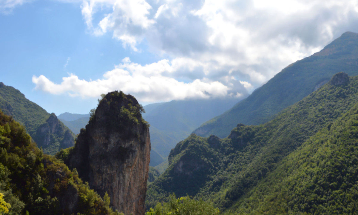 Wandern Lamezia Fluss Bonamico bis Polsi Naturaussicht Tal