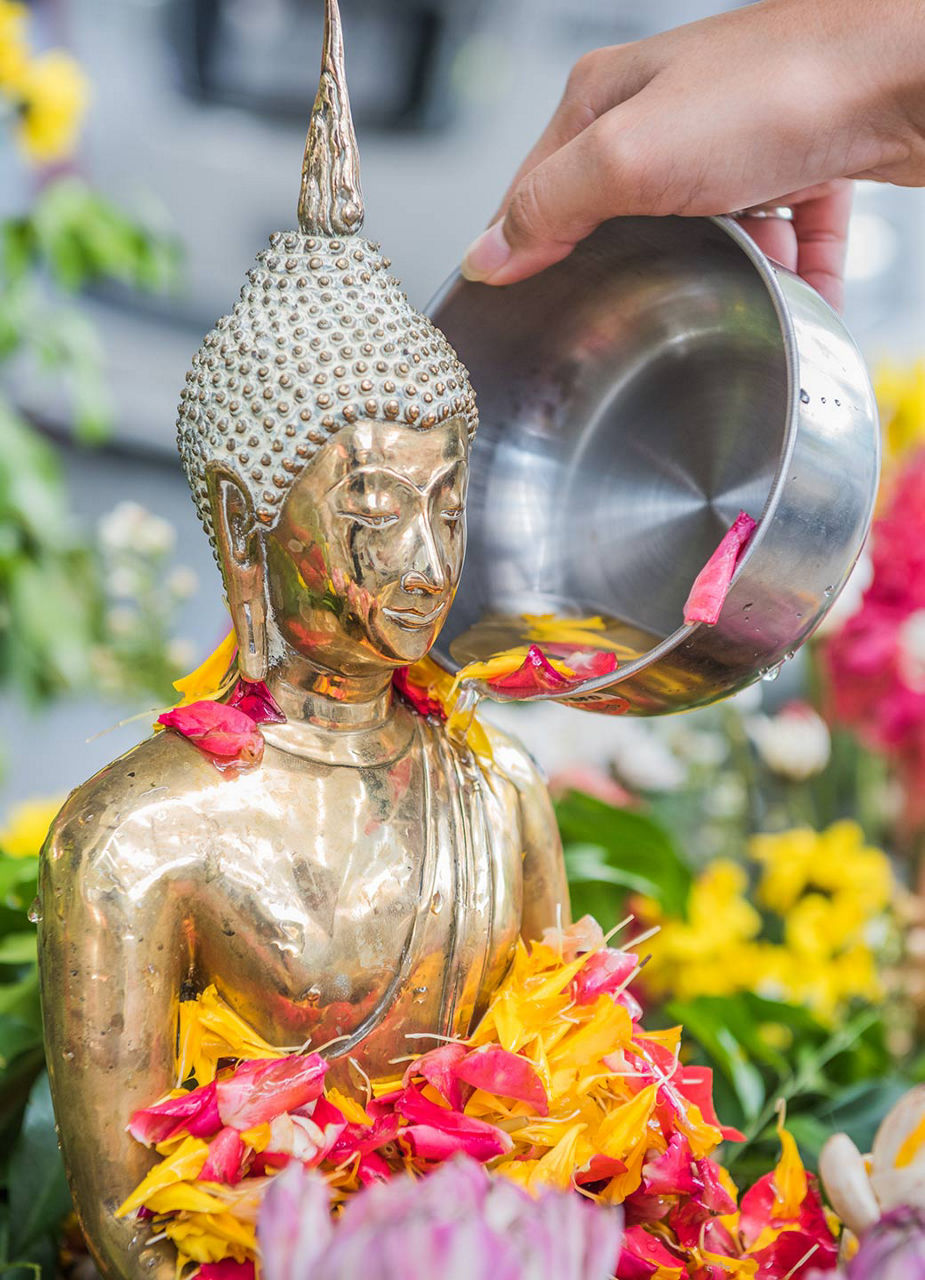 Nettoyage d’un Bouddha