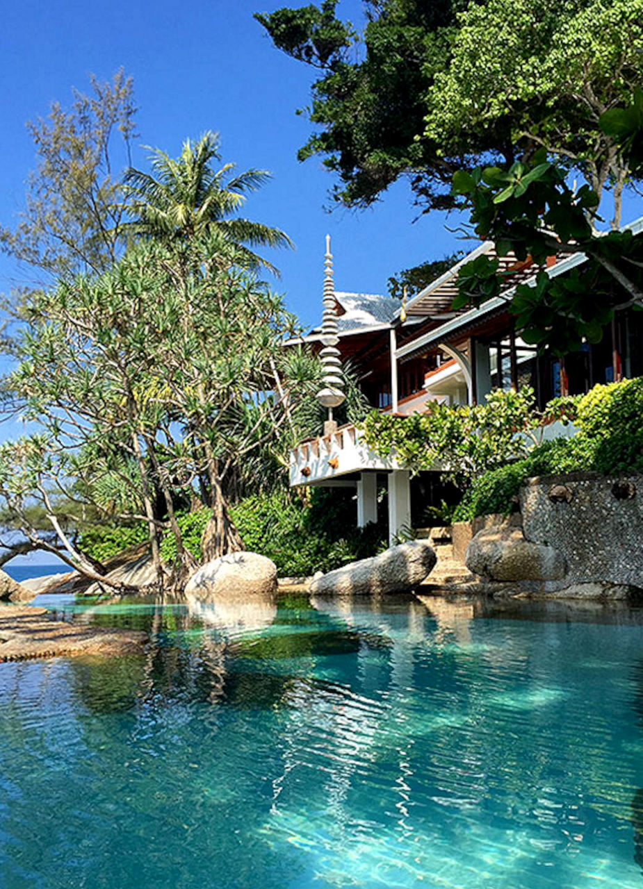 Infinity Pool, Mom Tri‘s Villa Royale