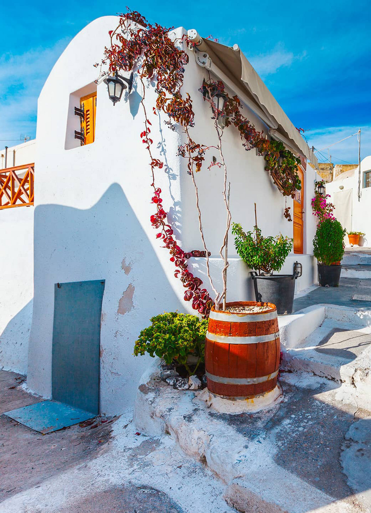 A fairytale village: Emporio on Santorini | Edelweiss