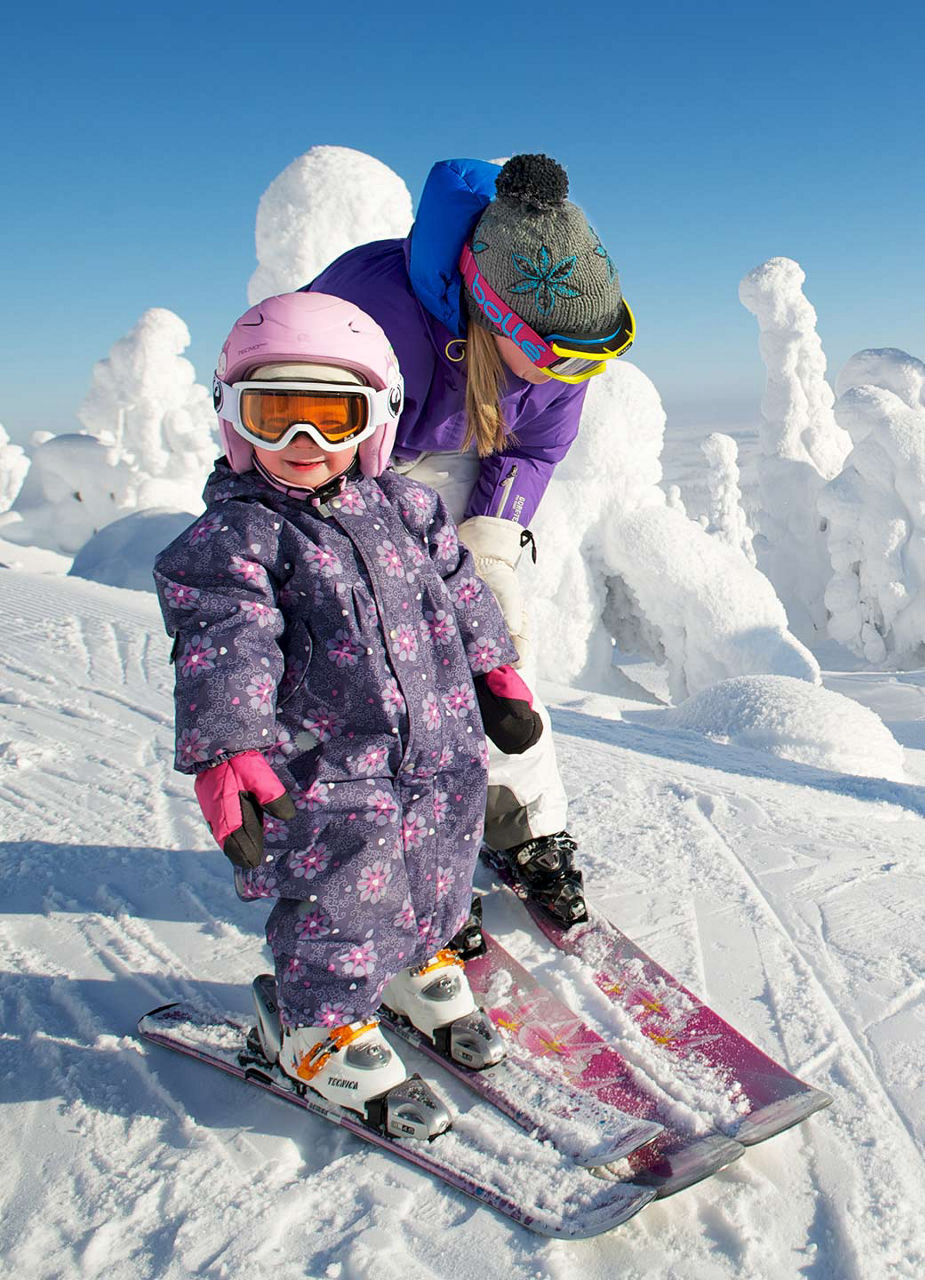 Kid learning skiing