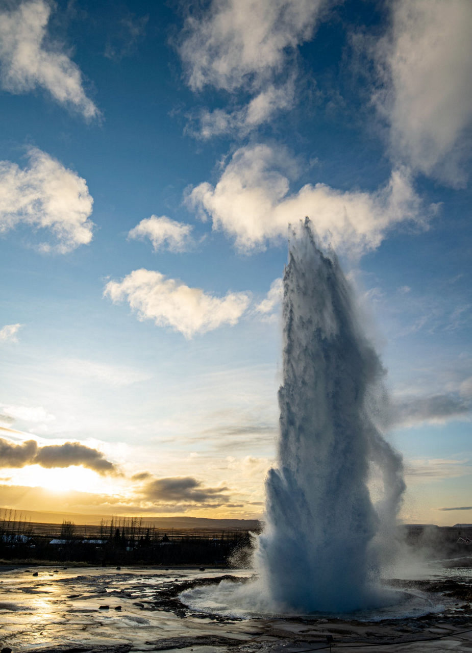 Strokkur Geyser, Island