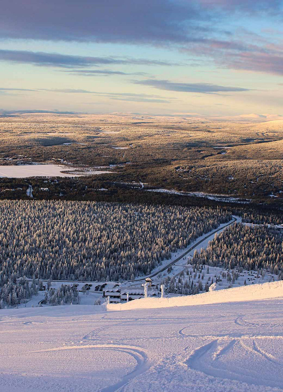 Blick vom Skigebiet ins Tal