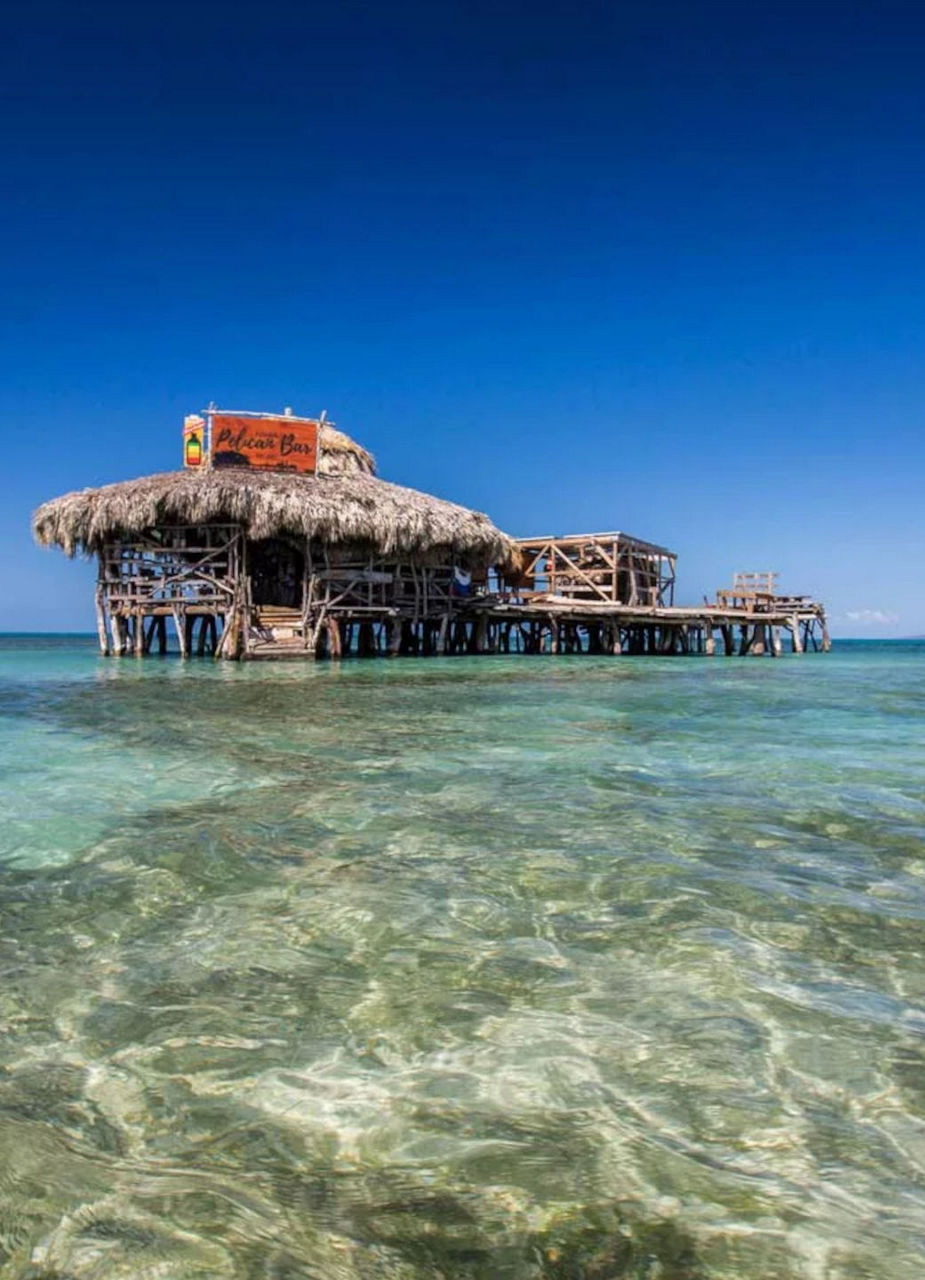 Floyd’s Pelican Bar