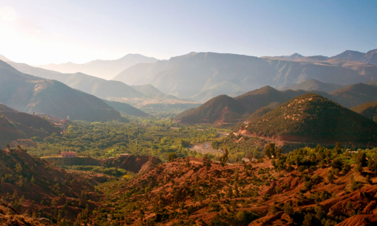 Rennvelo Marokko Ausblick Naturlandschaft und Berge