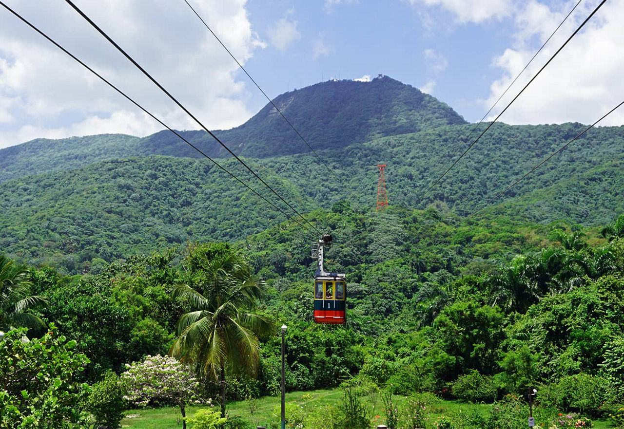 Funicular of Pico Isabel de Torres mountain 