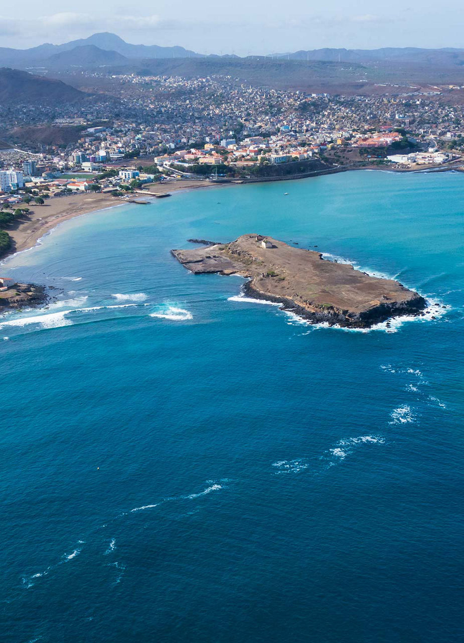 Vue aérienne sur Santa Maria et Praia de Gamboa