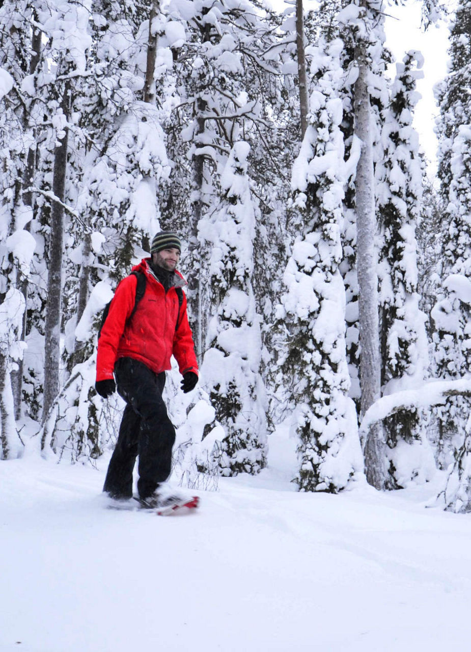 Snow shoe hiking