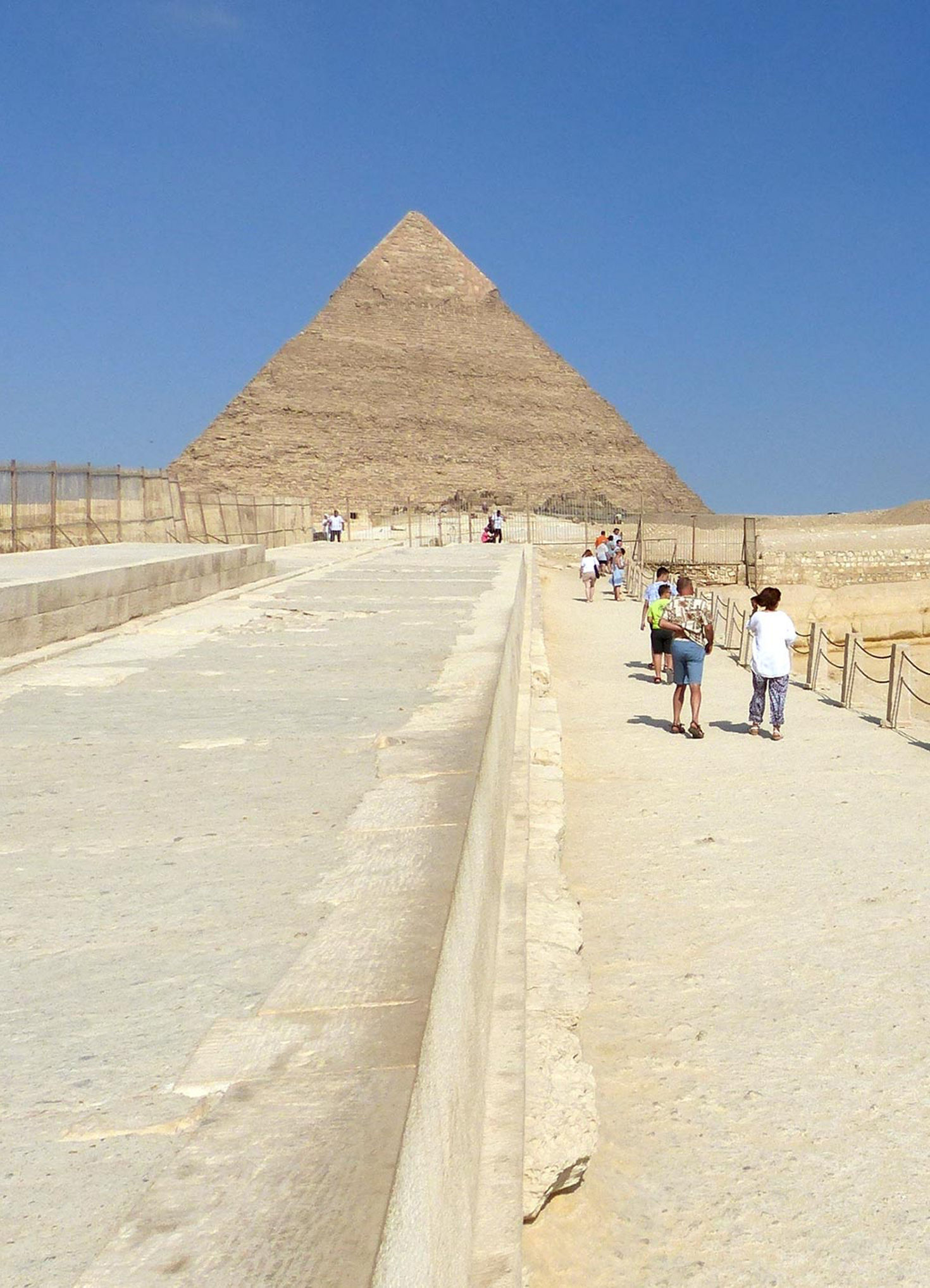 Visiter l'une des merveilles du monde | Edelweiss, image size:1470x2035