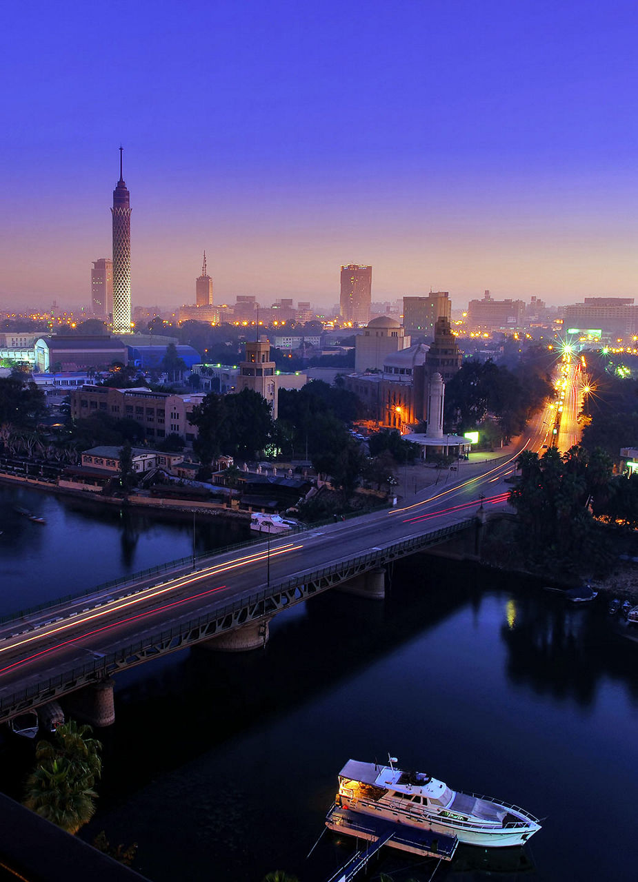 Aussicht auf den Nil und Kairo in der Nacht​