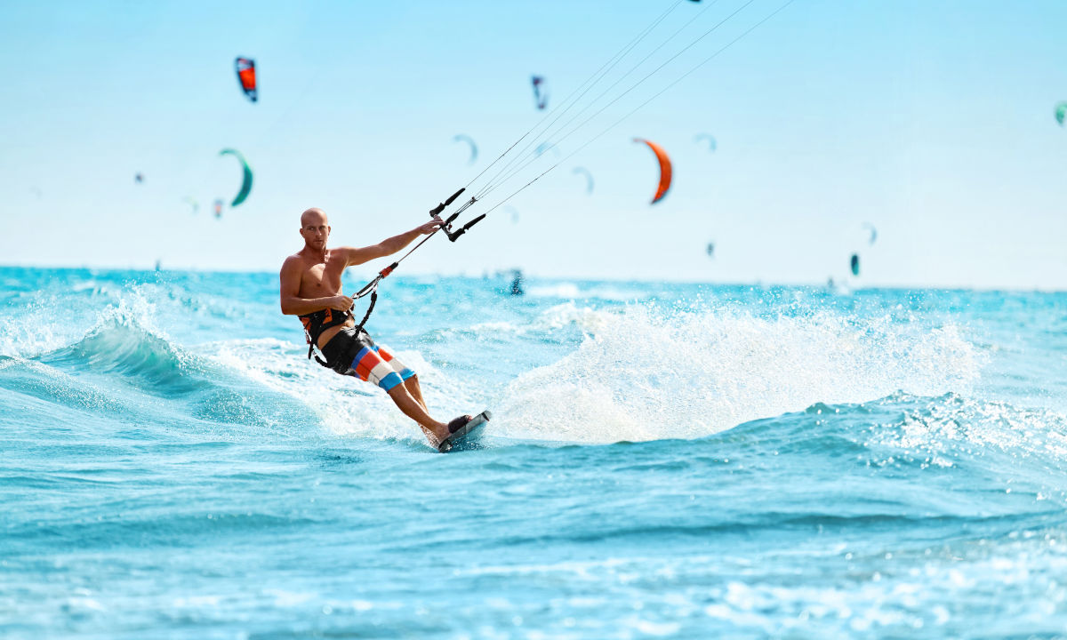 Kitesurfing