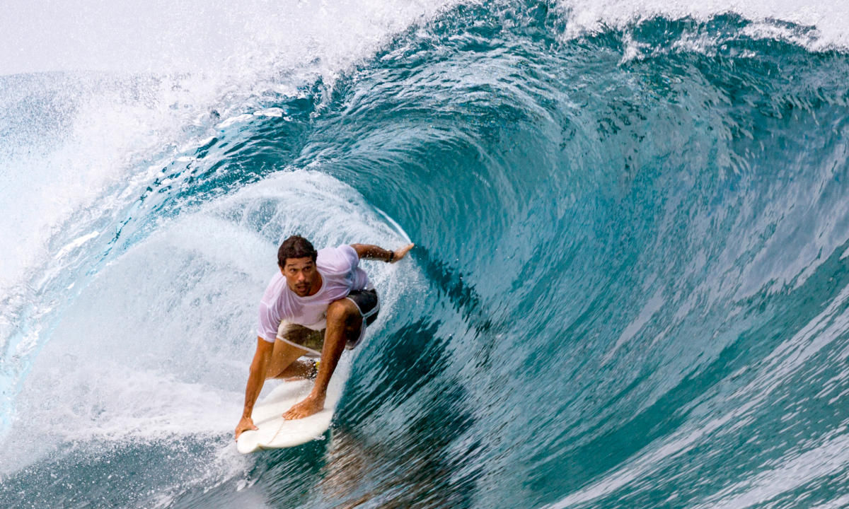 Surfing in Mauritius Read tips