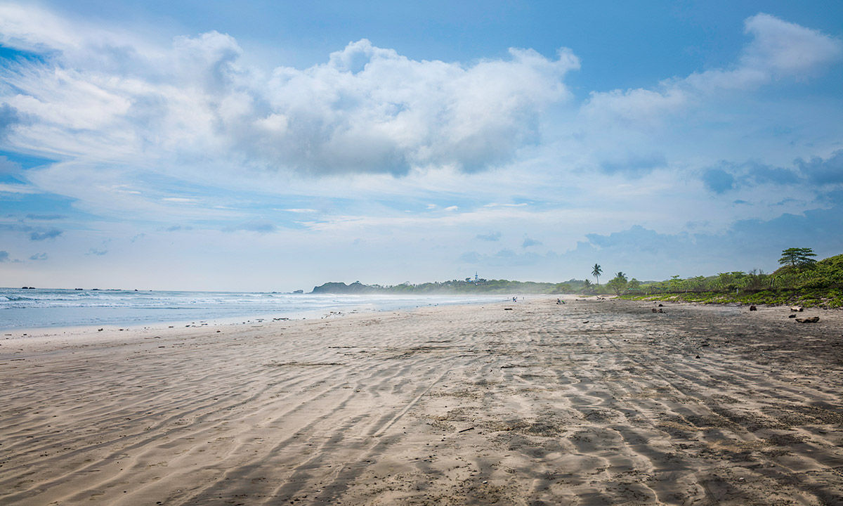 Surfer au Costa Rica