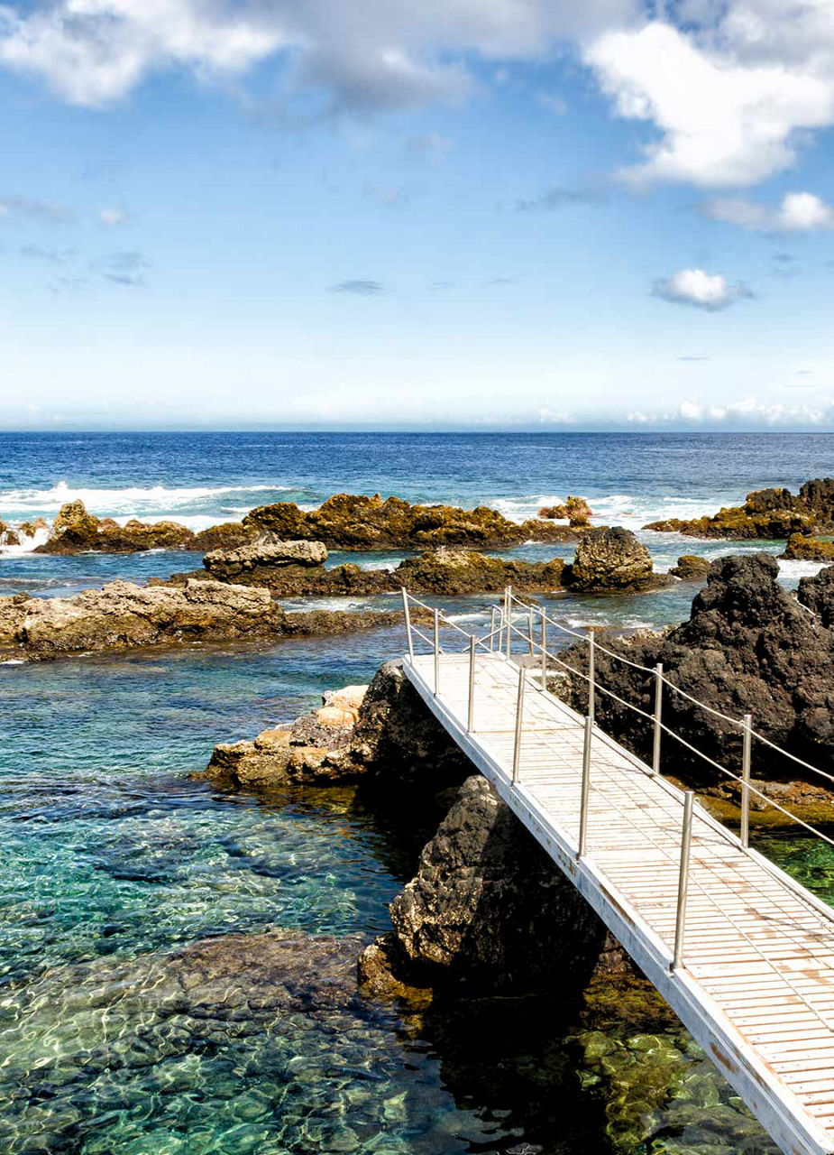 Biscoitos’ natural pools