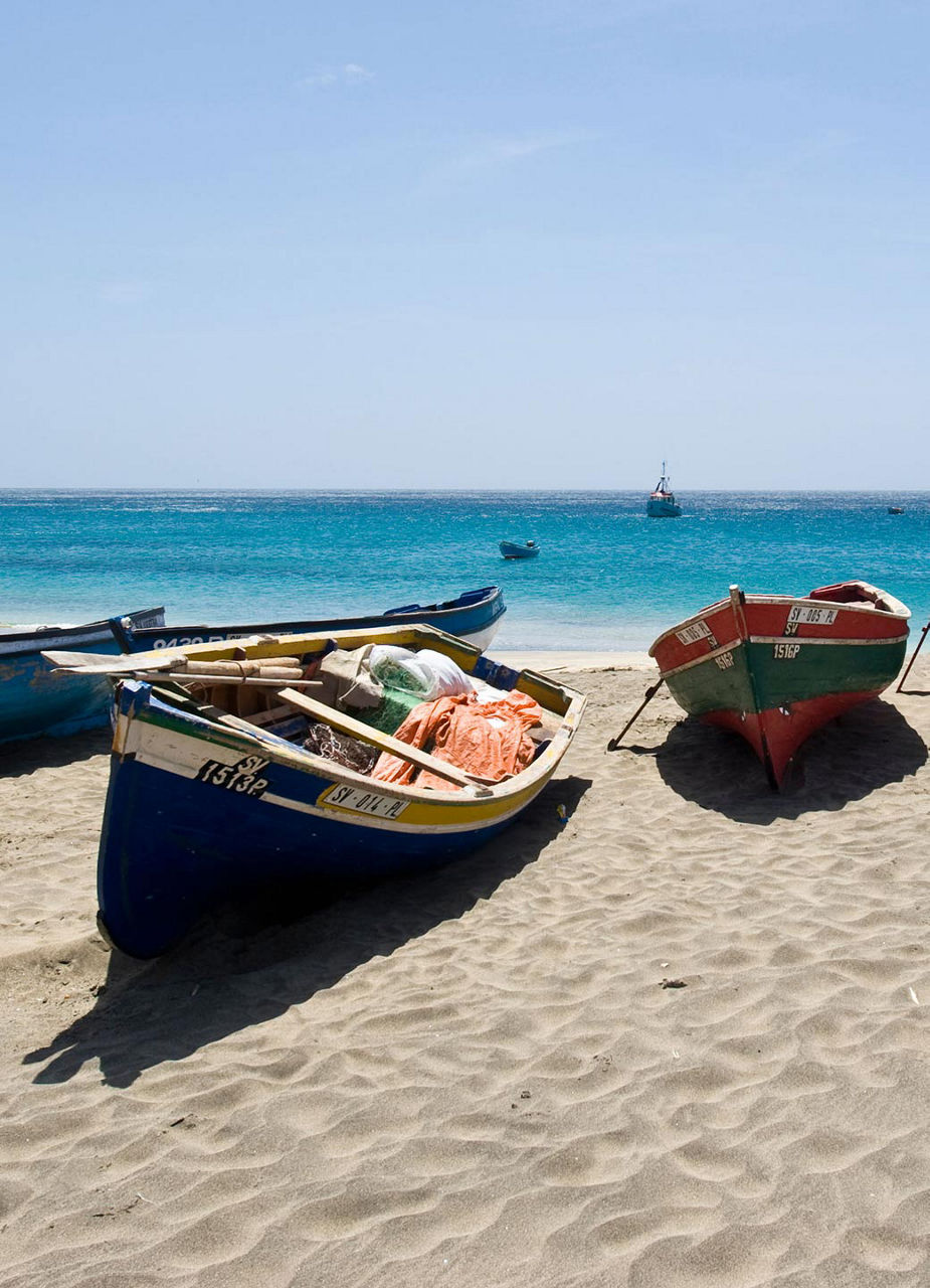 Bateau sur la plage de São Pedro