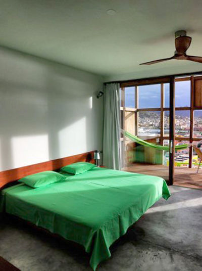 Chambre double avec balcon au Terra Lodge