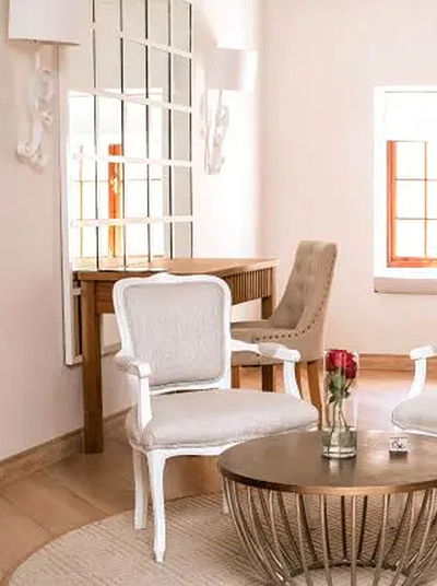 Sitzbereich im Comfort Room des Hotels Heinitzburg