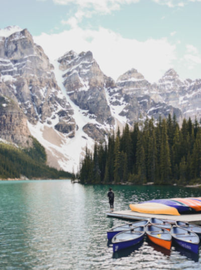  Moraine Lake