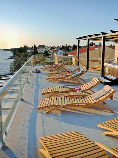 Sundeck, Hotel Delfin